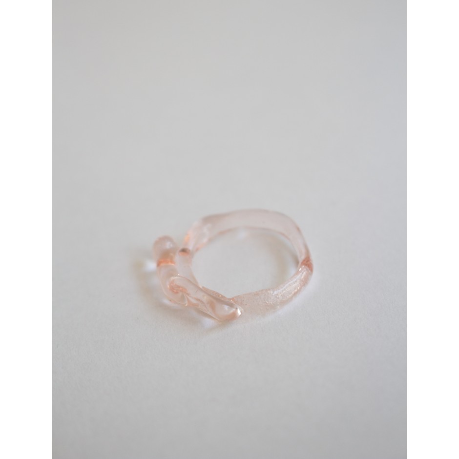 Kati Tola | Bague en verre rose 2 Kati Tola | Bague en verre rose 2