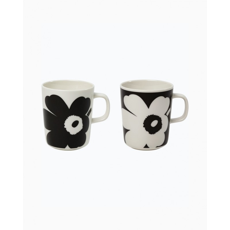 Juhla Unikko, set de deux mugs, serie limitée, Marimekko chez FINNOVA à Paris et en ligne finnovashop.com Juhla Unikko, set de deux mugs, serie limitée, Marimekko chez FINNOVA à Paris et en ligne finnovashop.com