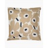 housse de coussin Marimekko Pieni Unikko disponible à Finnova Paris et en ligne finnovshop.com