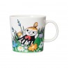 Mug Moomin, Little My in the meadow